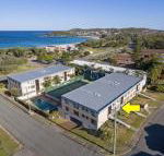 2 The Dunes 38 Marine Drive pool tennis court  so close to the beach - Accommodation Bookings