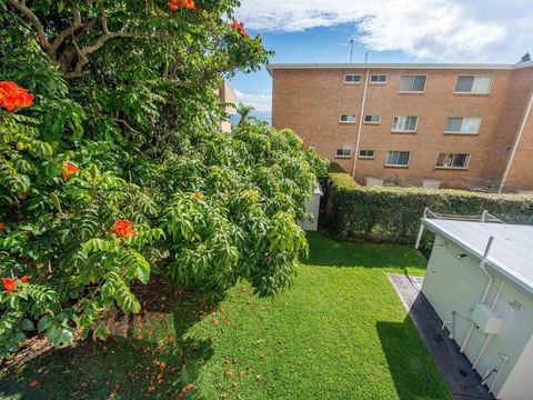 1 Florida 5 Lillian Street 2 Min Walk To Beach Shops & Restaurants - Accommodation Bookings 1