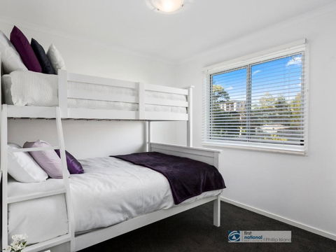 13 Seacombe Grove Ventnor - Accommodation Bookings 2