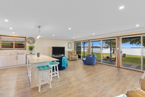 Kalimna Lakeside Living - Accommodation Bookings 2