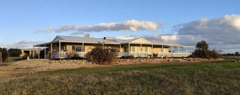 A Better Life Animal Sanctuary FarmStay Private Two Bedrooms Lounge Room & Bathroom & Toilet Shared Kitchen - Accommodation Bookings 3