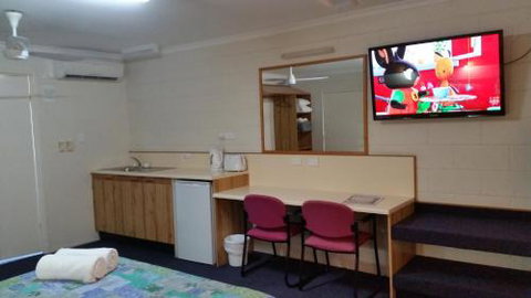 Sandcastle Motel Tin Can Bay - Accommodation Bookings 2