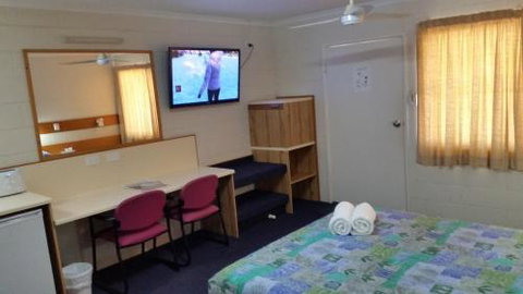Sandcastle Motel Tin Can Bay - Accommodation Bookings 3