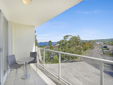 Hinterland Luxury 1 Bedroom Hinterland View Apt - Accommodation Bookings 5