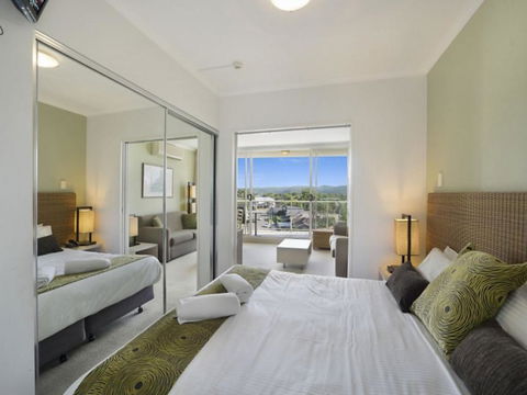 Hinterland Luxury 1 Bedroom Hinterland View Apt - Accommodation Bookings 4