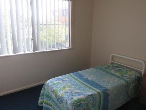 Cabenay 3 VIEWS ACROSS THE PARK - Accommodation Bookings 1