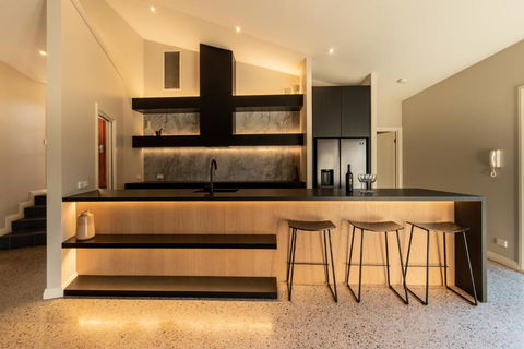 RUST - Accommodation Bookings 4