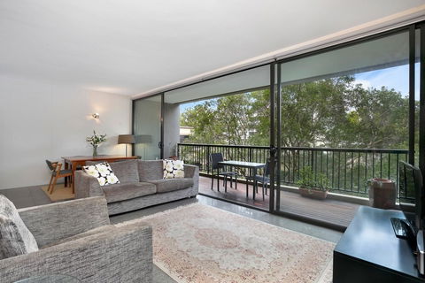 Surry Hills 1 Bedroom Apartment ADEL1 - Accommodation Bookings 5