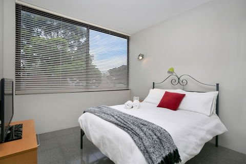 Surry Hills 1 Bedroom Apartment ADEL1 - Accommodation Bookings 0