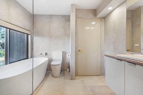 Black Out - Accommodation Bookings 0