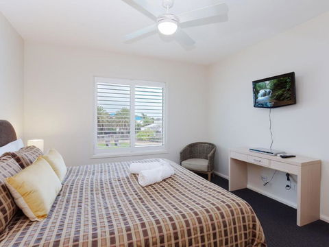 Oaks Pacific Blue 278 265 Sandy Point Road - Accommodation Bookings 3