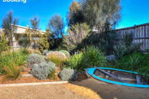 At The Beach - Accommodation Bookings 2