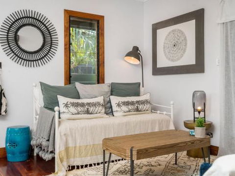 Black Beauty Studio - Accommodation Bookings 3