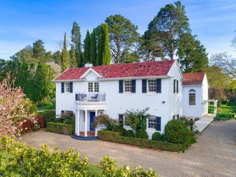 NARRAN Burradoo 4pm Check Out On Sundays - Accommodation Bookings 0