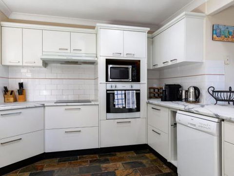 MYSTIC SANDS Gerroa 4pm Check Out Sundays - Accommodation Bookings 1