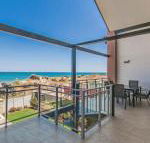 Surf  Sun in Silver Sands - Accommodation Bookings