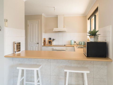 Back Beach Retreat - Accommodation Bookings 6