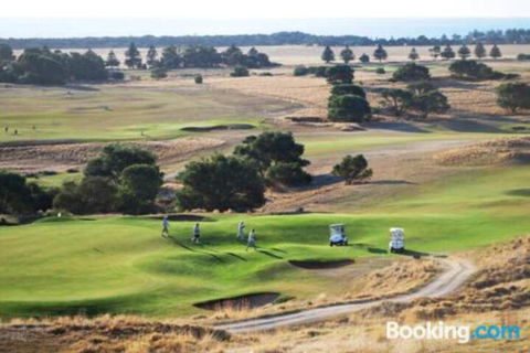 Eagles Nest - Accommodation Bookings 3