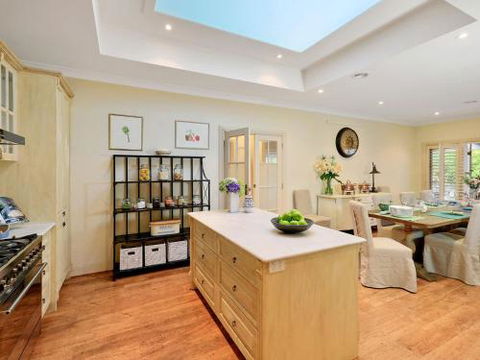 Mirrabooka Burrawang Beautiful Home & 3 Acres Of Gardens In The Southern Highlands - Accommodation Bookings 6