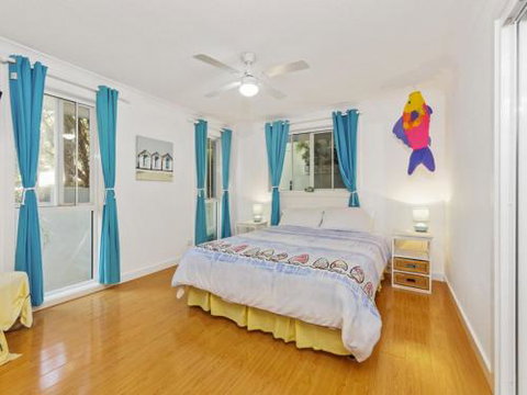 NANNY & POPPYS BEACH HOUSE Gerroa 4pm Check Out Sundays - Accommodation Bookings 2