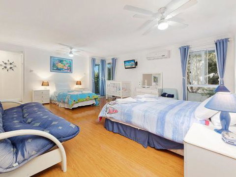 NANNY & POPPYS BEACH HOUSE Gerroa 4pm Check Out Sundays - Accommodation Bookings 6