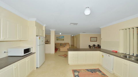 Mandurah Estuary Breeze - Accommodation Bookings 4