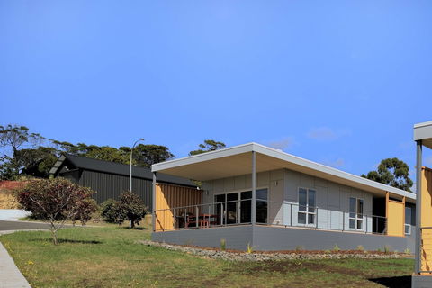Archella 2 - Beautifully Appointed, Close To Golf Course & Play Ground - Accommodation Bookings 0