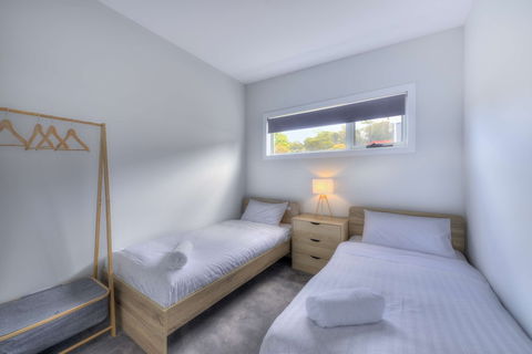 Archella 2 - Beautifully Appointed, Close To Golf Course & Play Ground - Accommodation Bookings 5