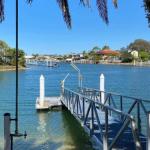 April 19 4 Bedroom Home On Canal With Pool Pontoon Aircon & WiFi! - Accommodation Bookings 0