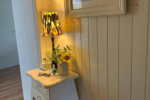 Hilltop Gallery - Accommodation Bookings 1