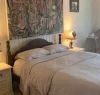 Hilltop Gallery - Accommodation Bookings