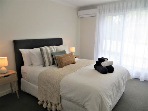 NORMANBY Coastal FREE WIFI & NETFLIX - Accommodation Bookings 3