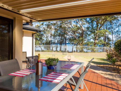 Loralyn In Sanctuary Point 4pm Check Out Sundays - Accommodation Bookings 0