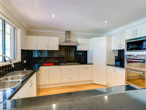 Loralyn In Sanctuary Point 4pm Check Out Sundays - Accommodation Bookings 2