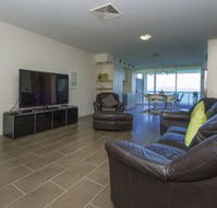 1 Bright Point Apartment 5501 - Accommodation Bookings