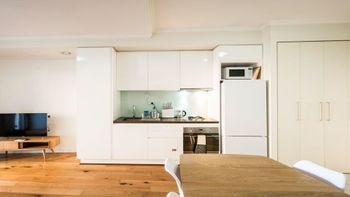 The Apartment Service NEWT1 - Accommodation Bookings 6