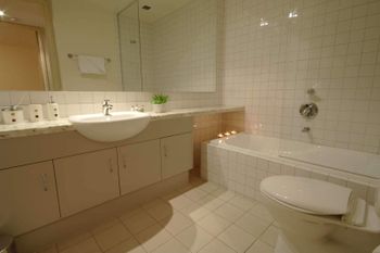 Executive Elwood Apartment - Accommodation Bookings 4