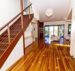 The Holiday House - Accommodation Bookings
