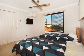 Oomoo 27a - Accommodation Bookings 1