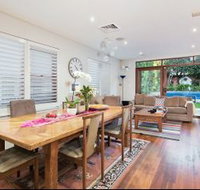 Stunning East Suburb Coastal Home H373 - Accommodation Bookings