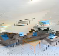 Seascape Holidays  Beachfront Terraces - Accommodation Bookings