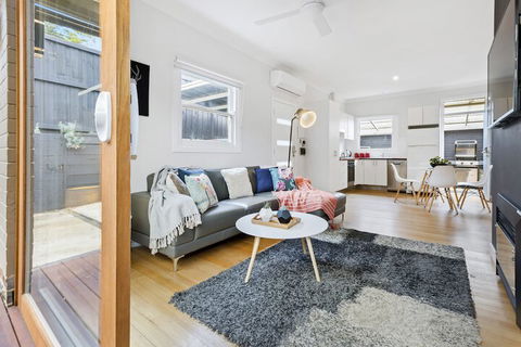 AMORE - Accommodation Bookings 2