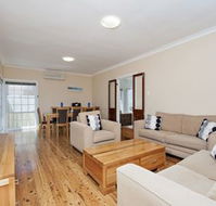 Longboard 11 Boulder Bay Road - Accommodation Bookings