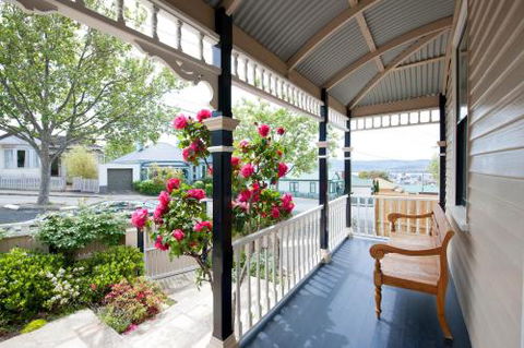 Library House - Accommodation Bookings 6