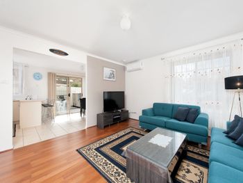 Seaclusion 2 2 Margaret Street - Accommodation Bookings 0