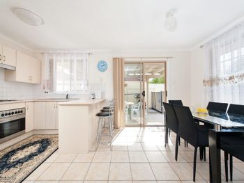 Seaclusion 2 2 Margaret Street - Accommodation Bookings 3