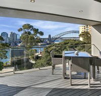 Harbourside Luxury PNT03
