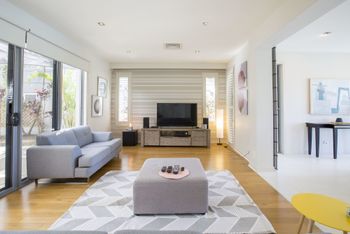 Gold Coast Luxury Waterfront House - Accommodation Bookings 2