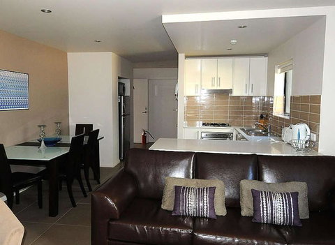 Blues Air 4 - Accommodation Bookings 1