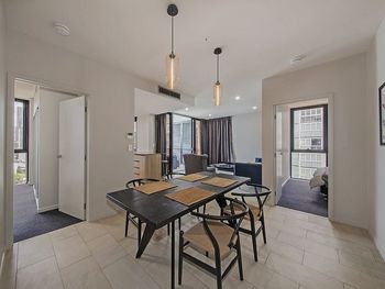 LaVida Apartments 2 Bedroom 2 Bathroom - Accommodation Bookings 5